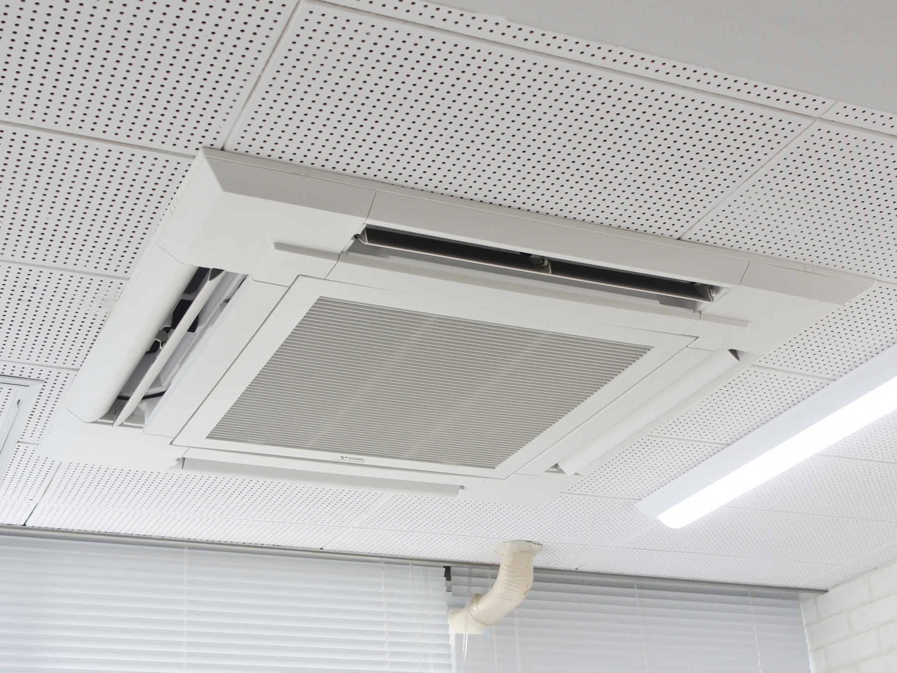 空調設備工事のイメージ画像